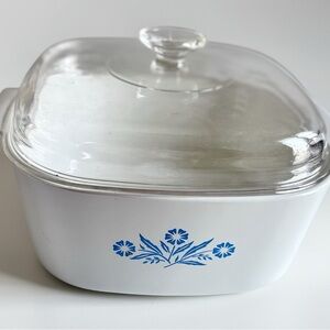 Corning Ware A-1-1/2-B Dish for Bakers; Cornflower 1.5L Casserole w Lid